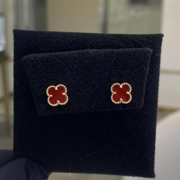 Van Cleef & Arpels Classic Red Earrings - Picture 3 of 5
